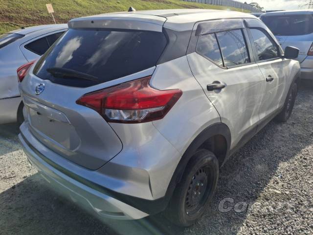 2022 NISSAN KICKS 