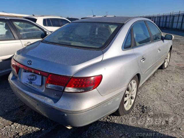 2008 HYUNDAI AZERA 