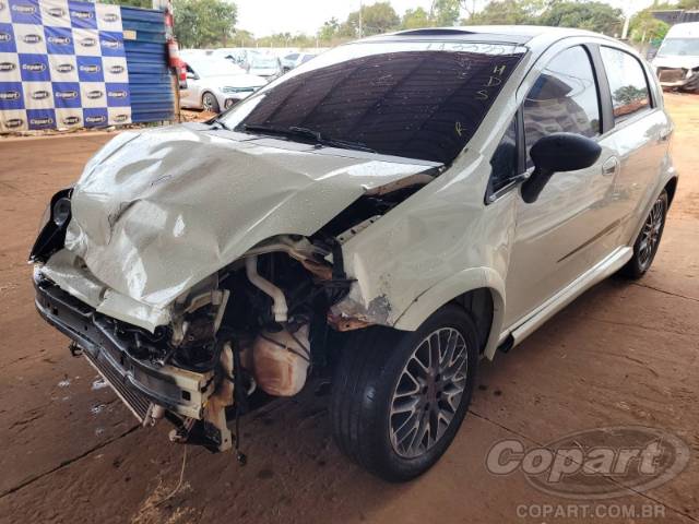 2014 FIAT PUNTO 