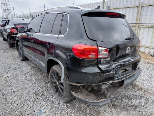 2012 VOLKSWAGEN TIGUAN 