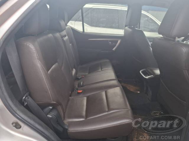 2018 TOYOTA HILUX SW4 
