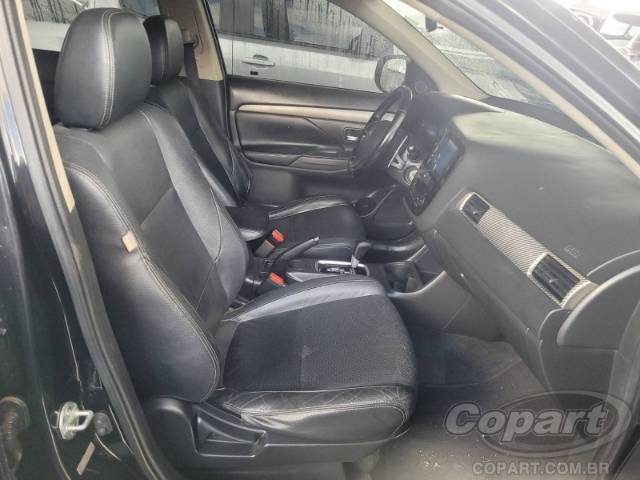 2014 MITSUBISHI OUTLANDER 