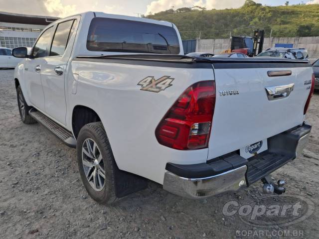 2016 TOYOTA HILUX CD 