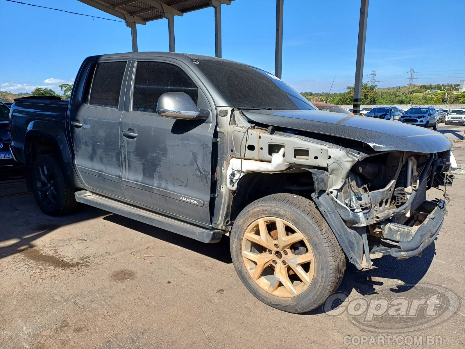 Veículo VW - VolksWagen Amarok VOLKSWAGEN AMAROK HIGHLINE 2017 COLISÃO 2017 em leilão