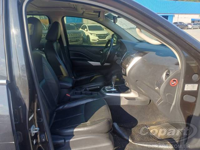 2022 NISSAN FRONTIER CD 