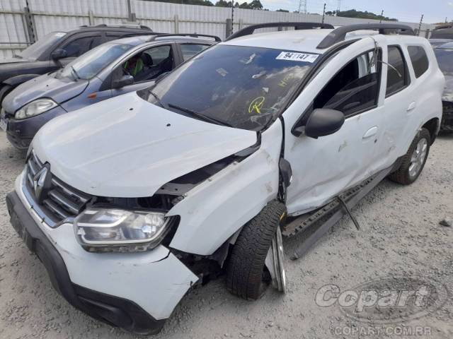 2021 RENAULT DUSTER 