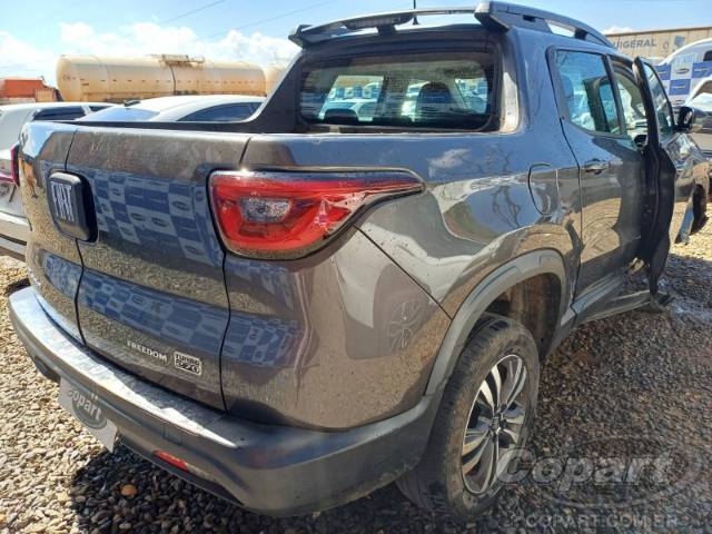 2025 FIAT TORO 