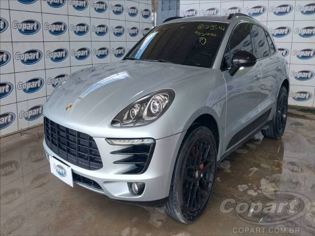 2017 PORSCHE MACAN 