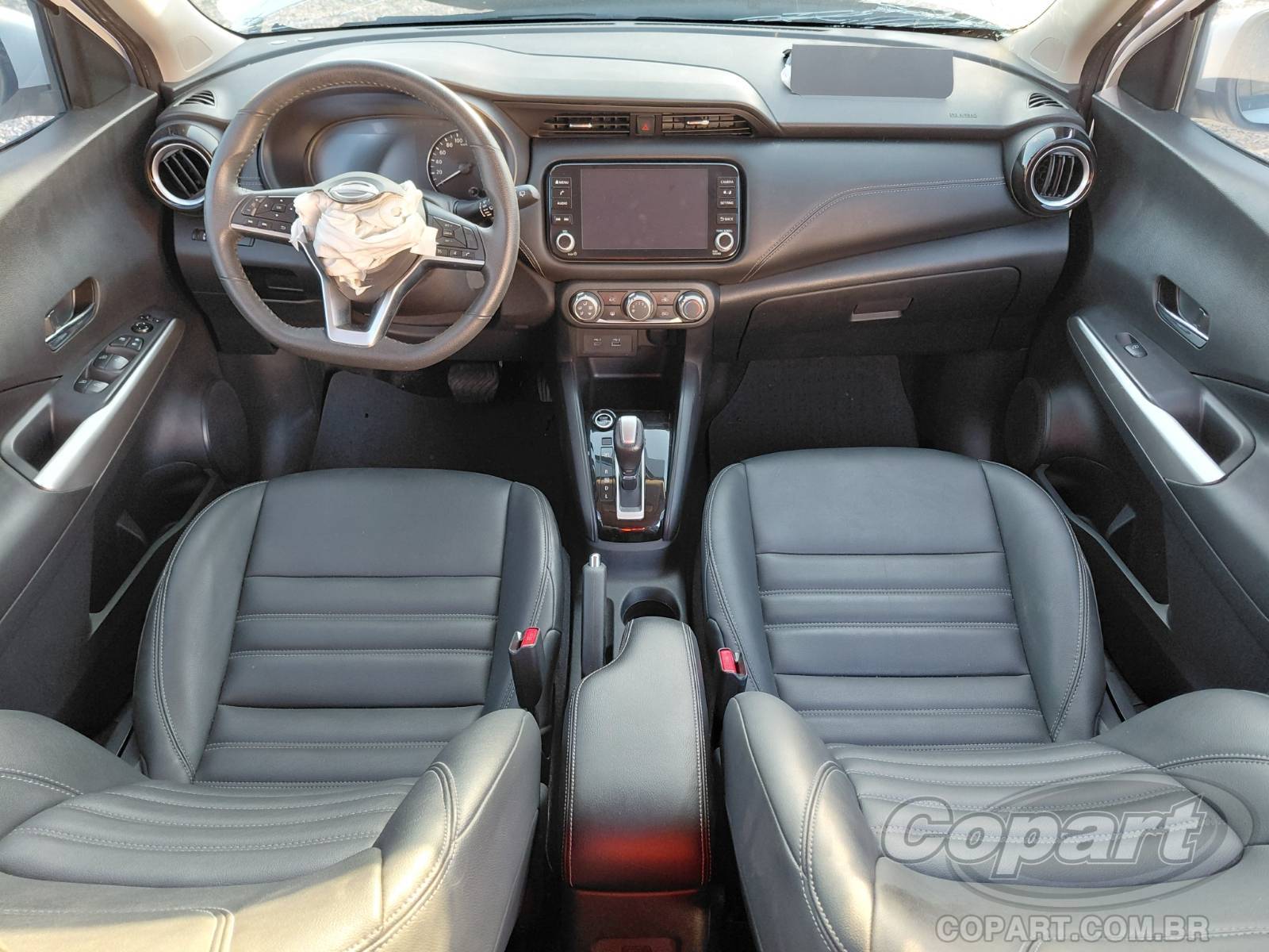 2024 NISSAN KICKS — foto 9 de 10