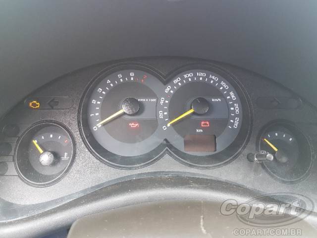 Foto 8 de 10: 2010 CHEVROLET CLASSIC
