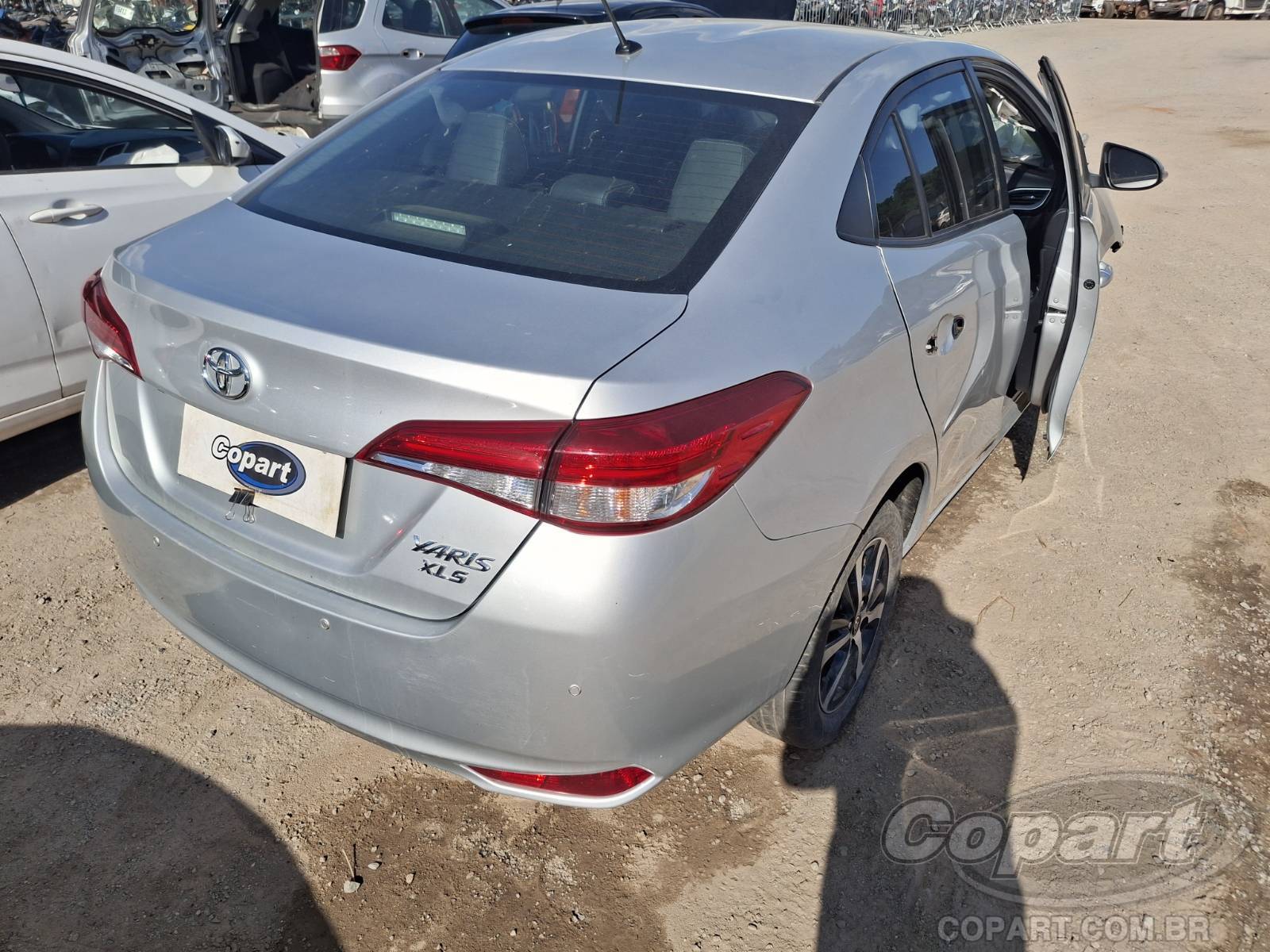 Foto 4: 2020 TOYOTA YARIS SEDA
