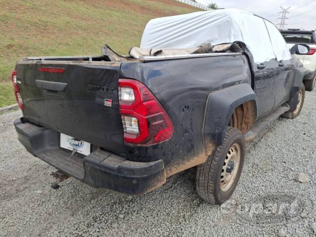 2024 TOYOTA HILUX CD 
