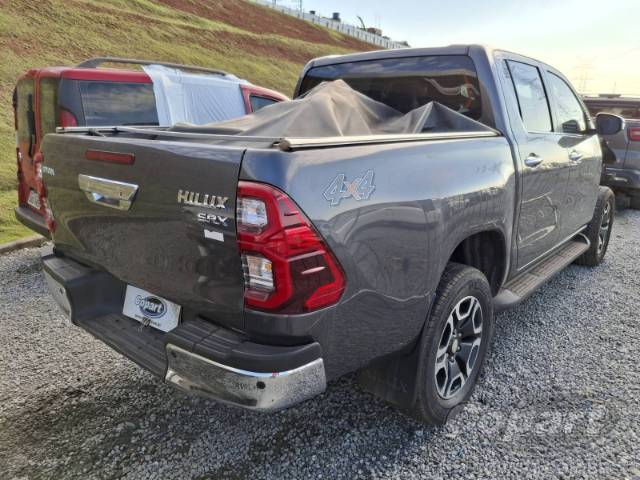 2024 TOYOTA HILUX CD 