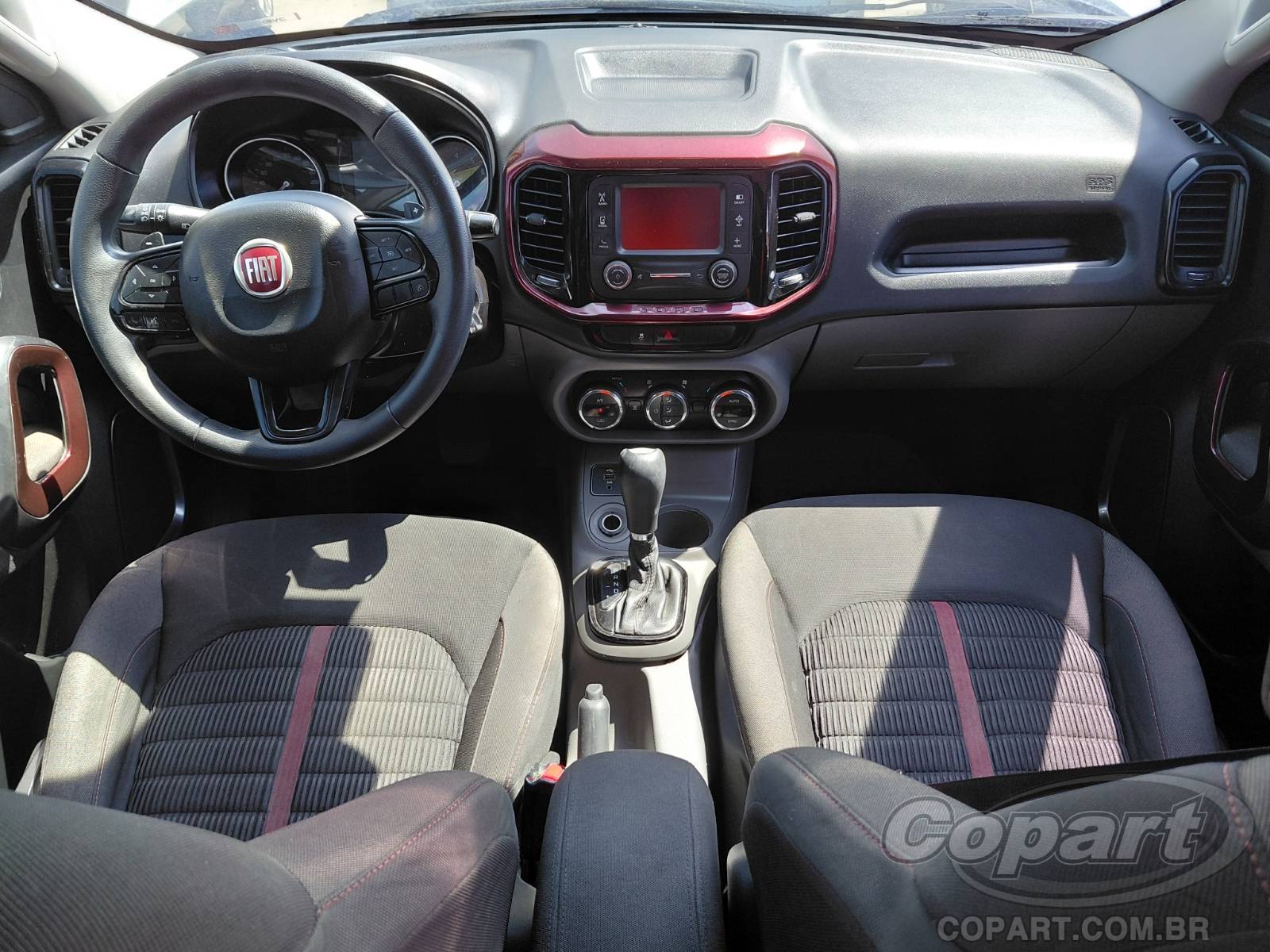 Foto 9 de 11: 2017 FIAT TORO