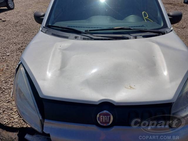 2015 FIAT UNO 