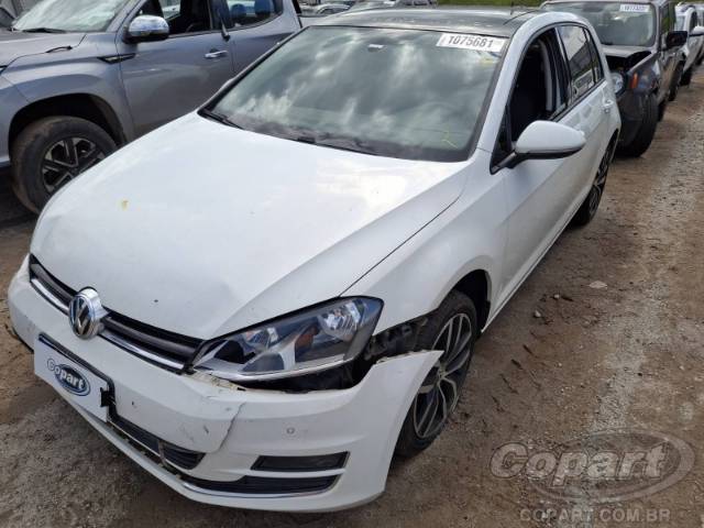 2014 VOLKSWAGEN GOLF 