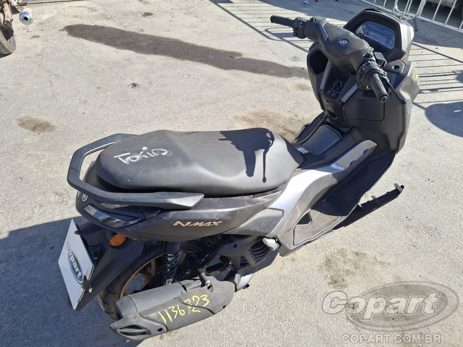 2025 YAMAHA NMAX — foto 4 de 10