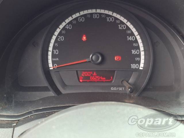 2015 VOLKSWAGEN UP 