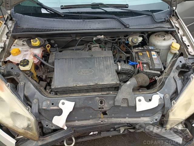 2009 FORD FIESTA SEDAN 