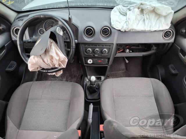 2015 CHEVROLET CELTA 