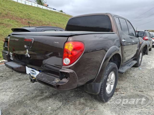 2015 MITSUBISHI L200 TRITON 
