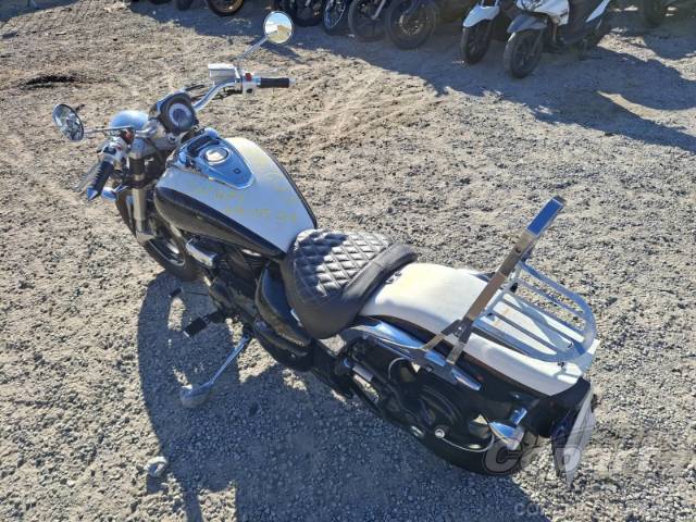 2011 SUZUKI BOULEVARD M800 