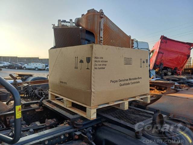 2024 MERCEDES BENZ Arocs 