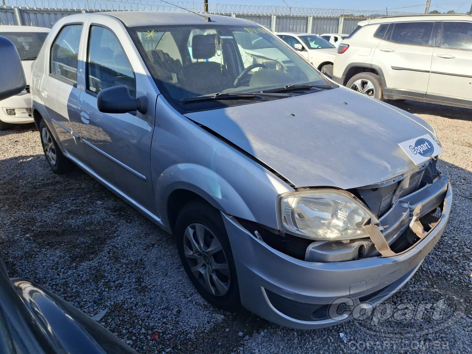 RENAULT LOGAN 1.6 HI-FLEX 2011