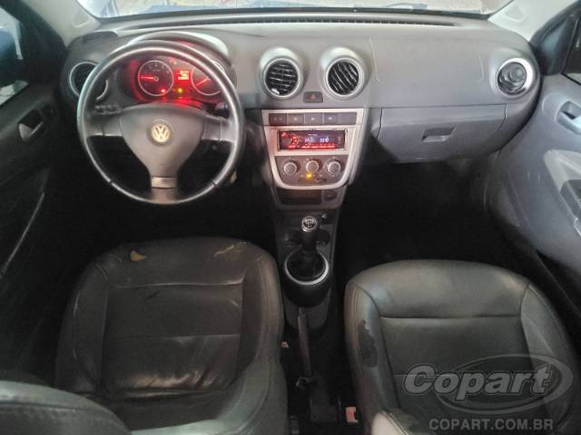 2012 VOLKSWAGEN VOYAGE 