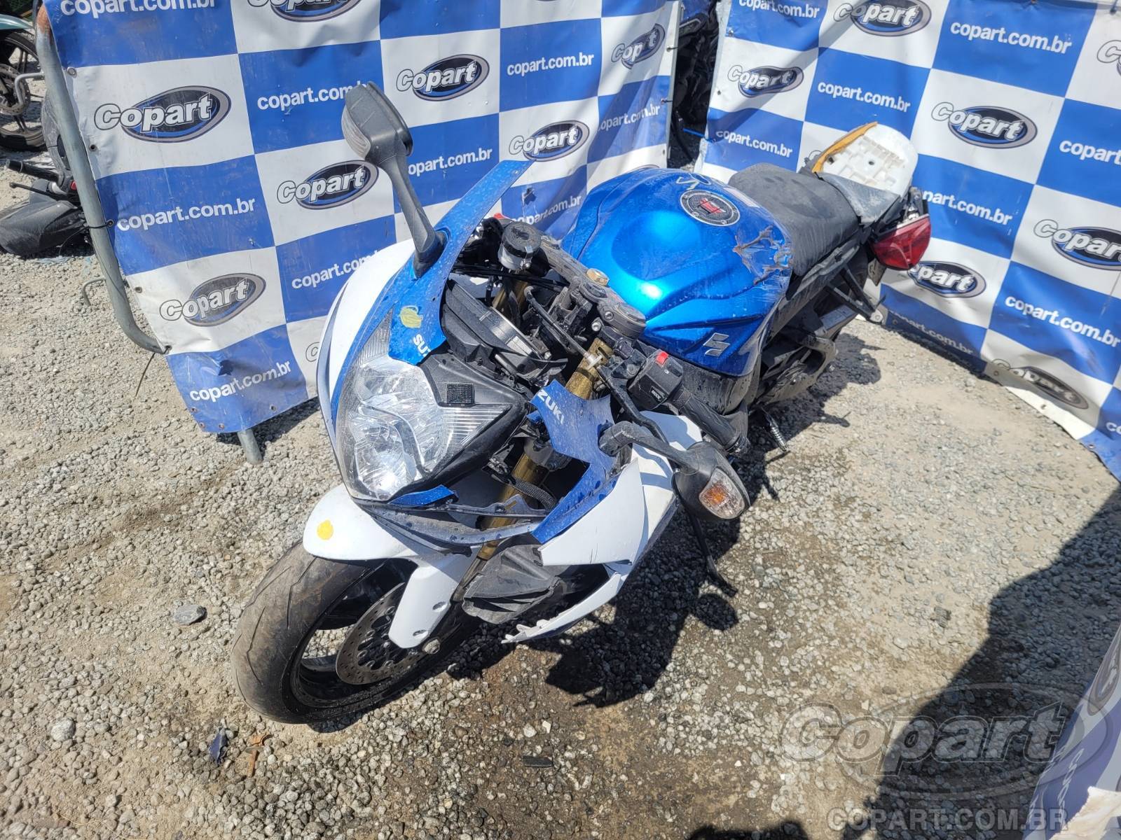 Foto 2: 2015 SUZUKI GSX-R