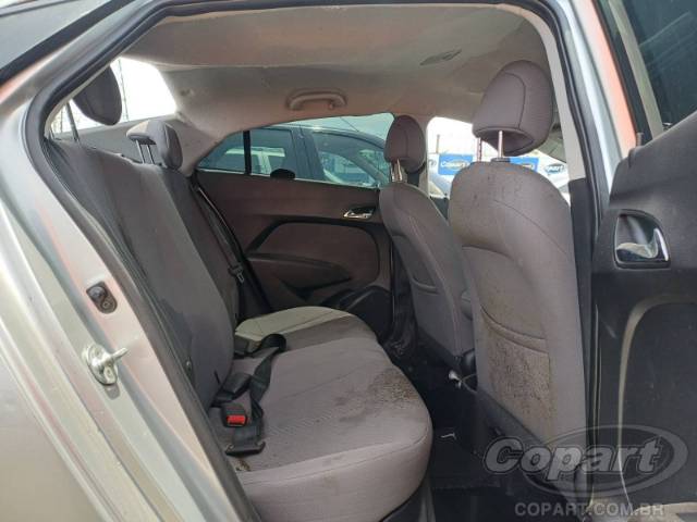 2014 HYUNDAI HB20S 