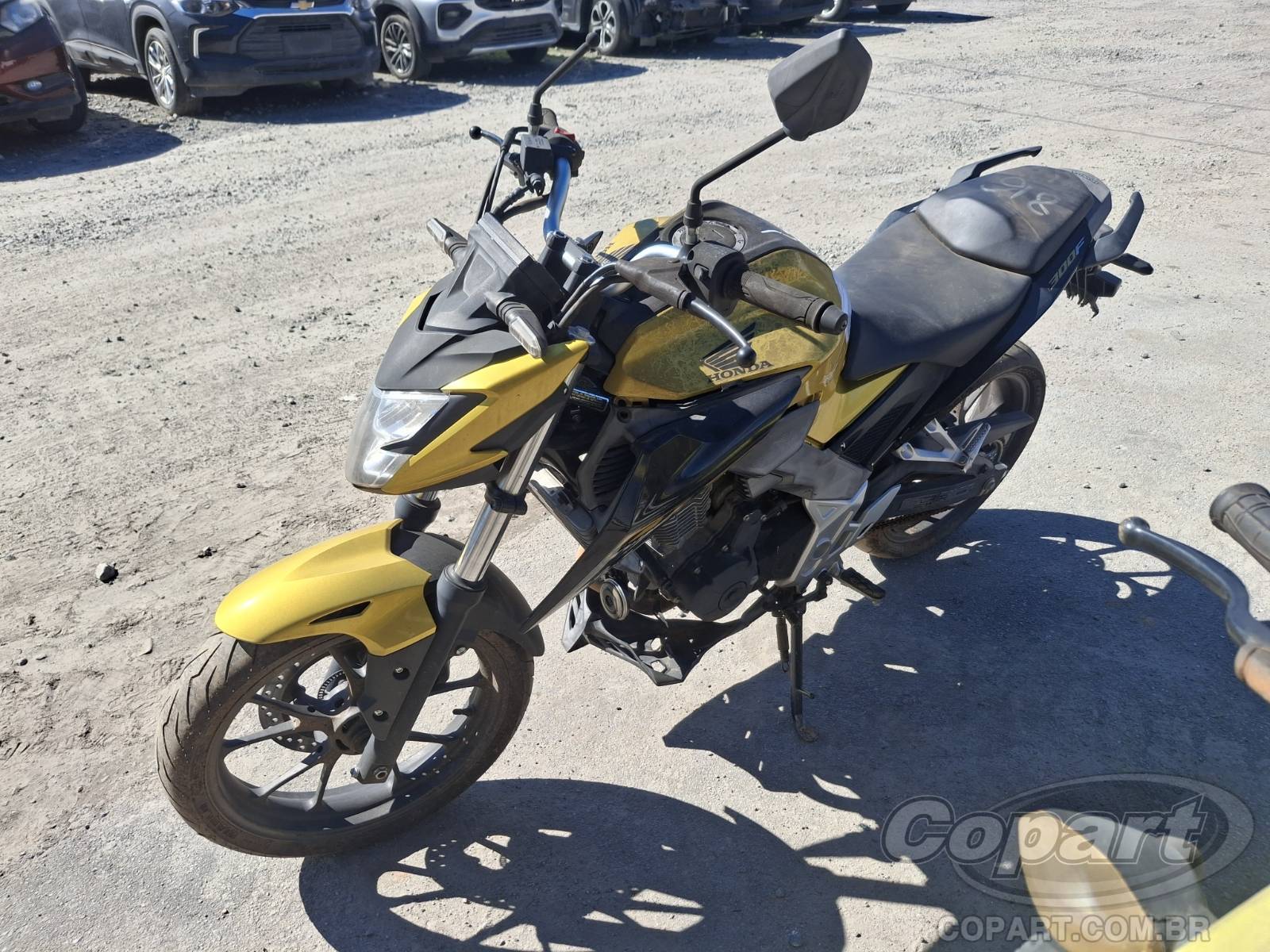 Foto 2: 2024 HONDA CB 300F