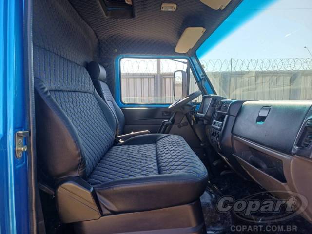 2013 VOLKSWAGEN DELIVERY 