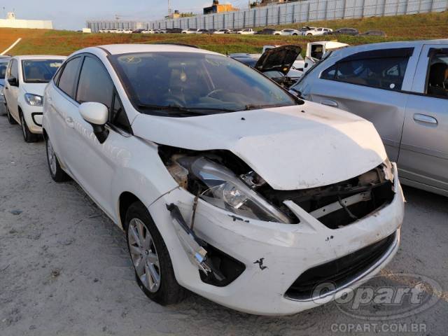 2011 FORD FIESTA SEDAN 
