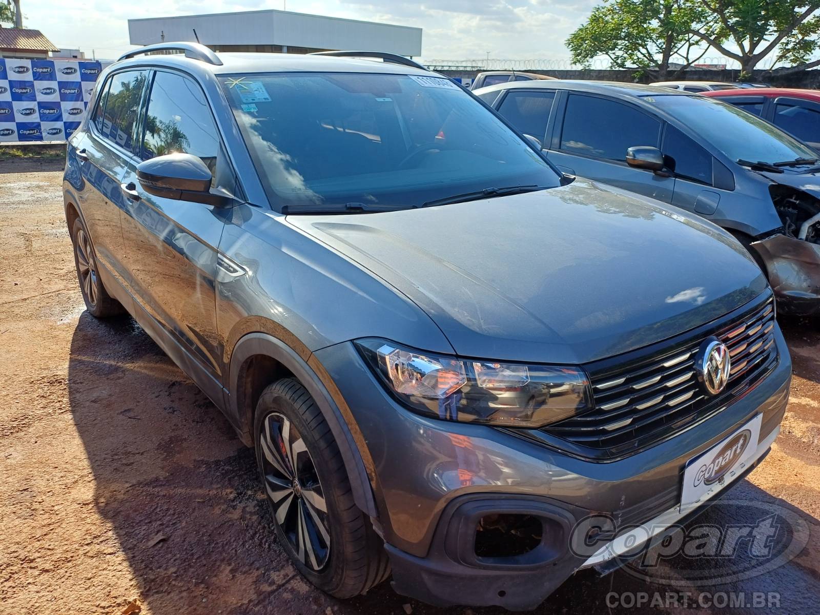 Veículo VW - VolksWagen T-Cross VOLKSWAGEN T-CROSS Comfortline 200 AT 1.0 12V TSI Turbo 2021 2021 em leilão