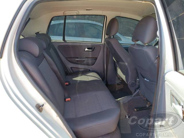 2015 VOLKSWAGEN FOX 