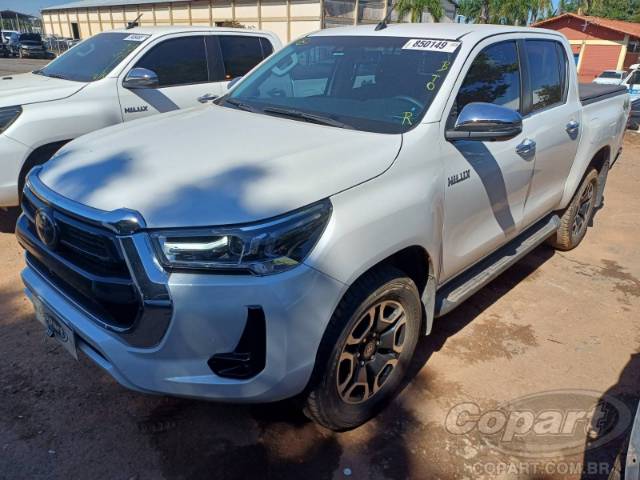 2024 TOYOTA HILUX CD 