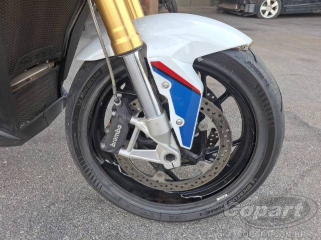 2019 BMW S 1000 