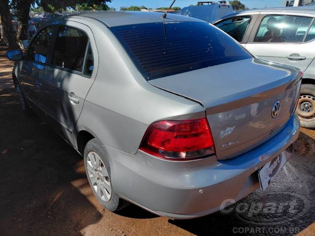 2011 VOLKSWAGEN VOYAGE 