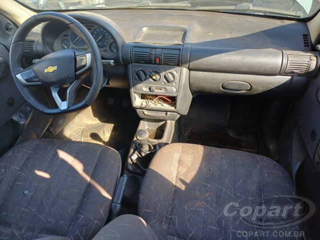 2000 CHEVROLET CORSA SEDAN 