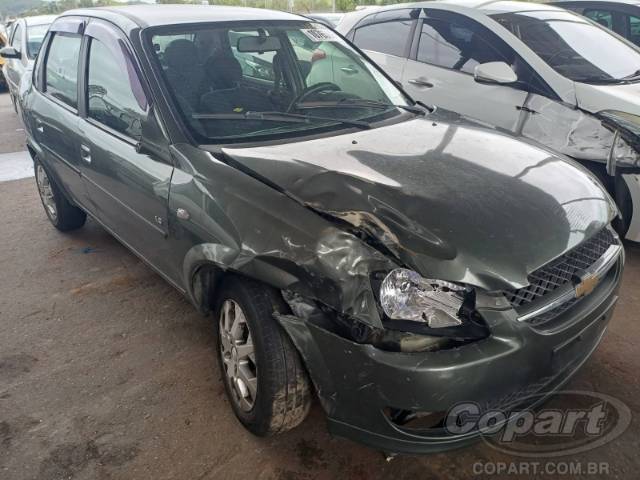 2011 CHEVROLET CLASSIC 