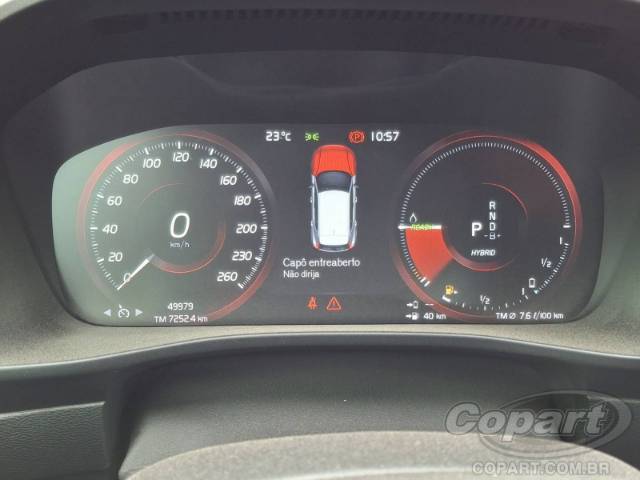 2021 VOLVO XC40 