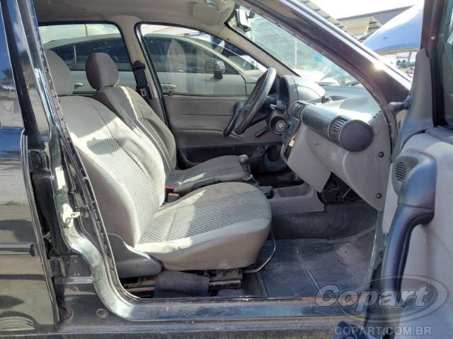 2011 CHEVROLET CLASSIC 