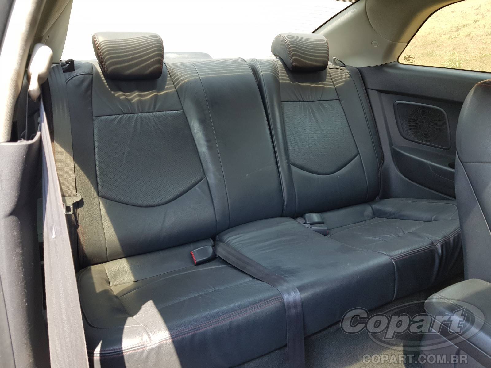 Foto 6 de 10: 2012 KIA CERATO KOUP