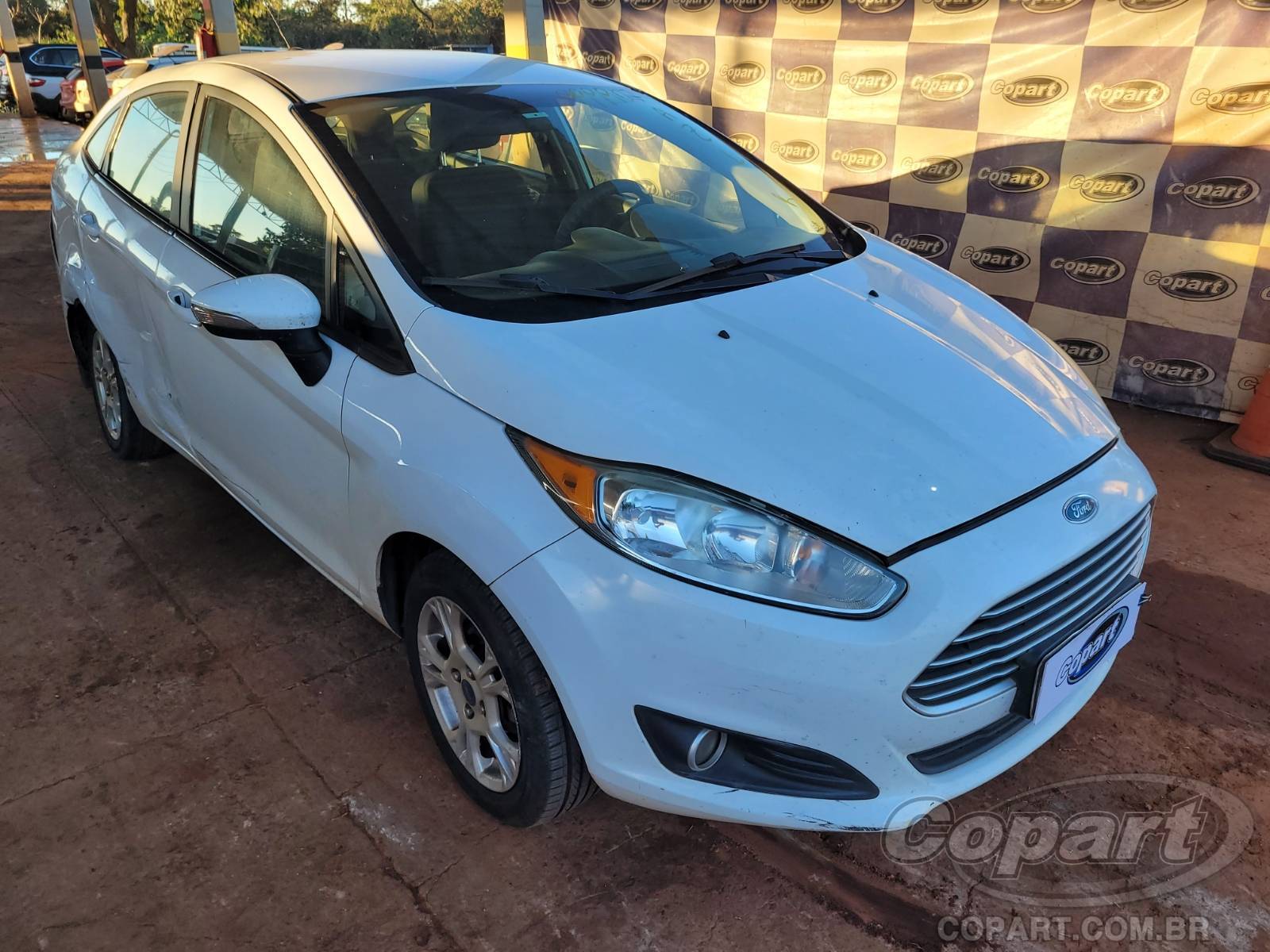 FORD FIESTA SEDAN 2015