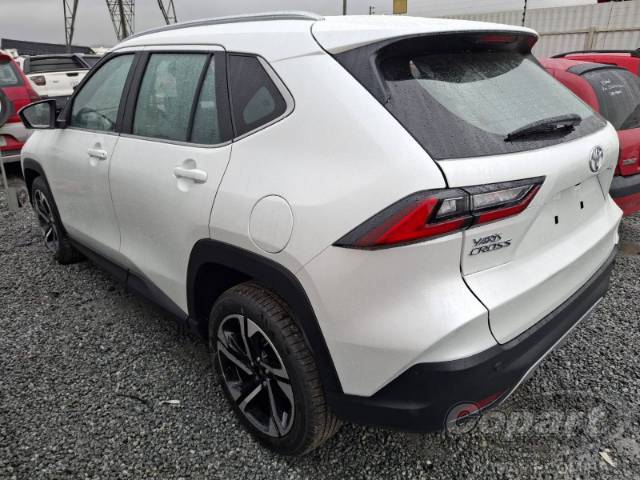 2026 TOYOTA Yaris Cross 
