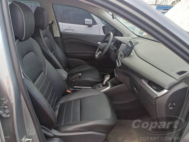 2025 CHEVROLET TRACKER 