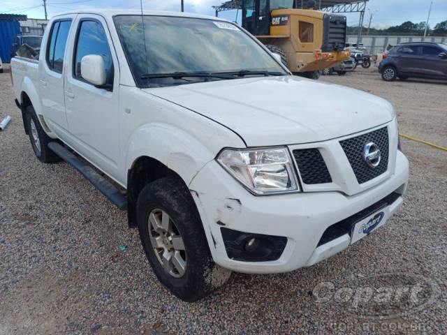 2015 NISSAN FRONTIER CD 