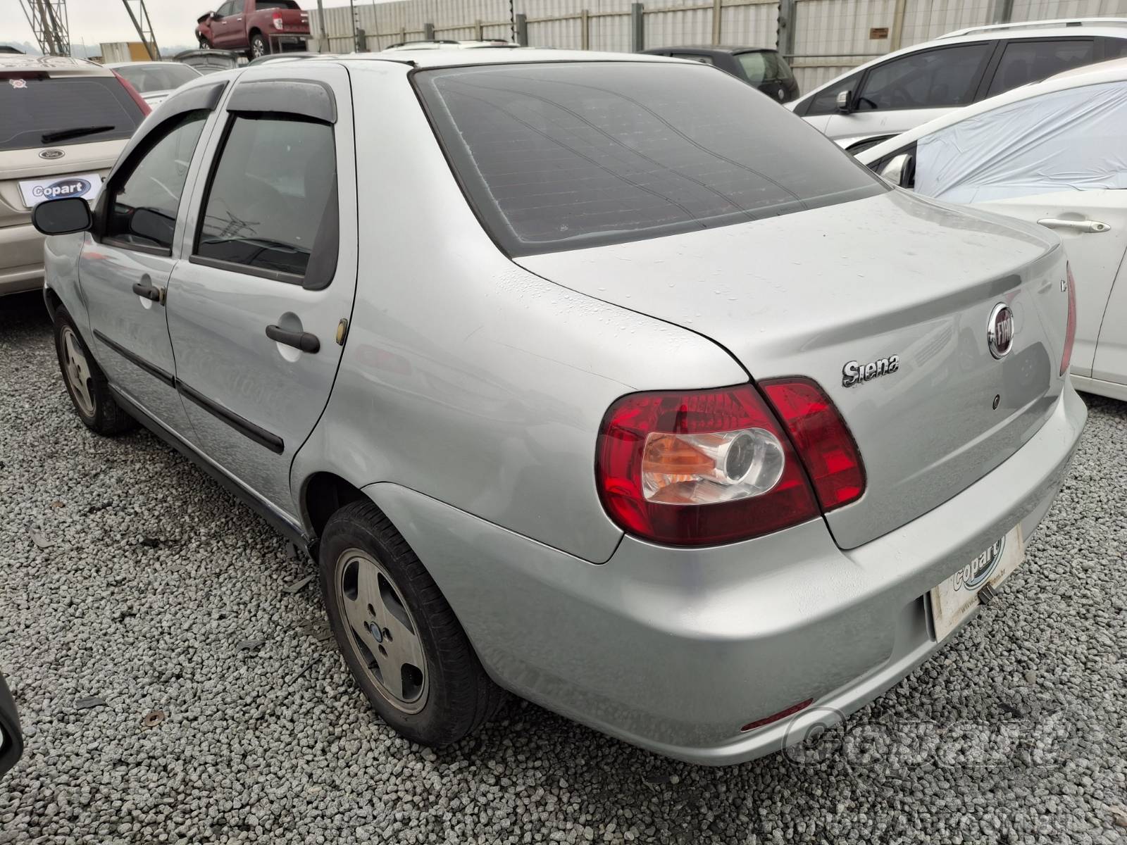 Foto 3: 2010 FIAT SIENA