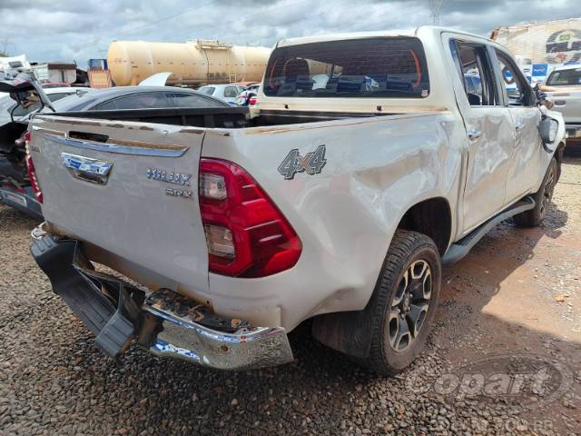 2021 TOYOTA HILUX CD 